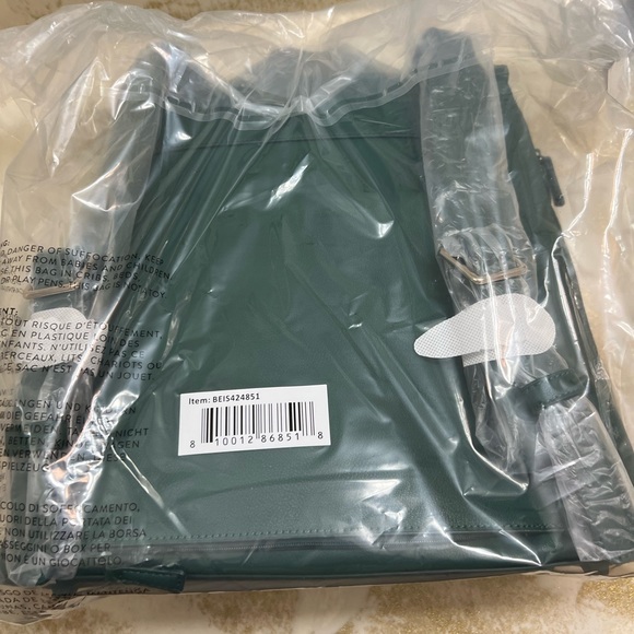 Beis The Wicked Backpack in Wicked Green - Picture 7 of 9